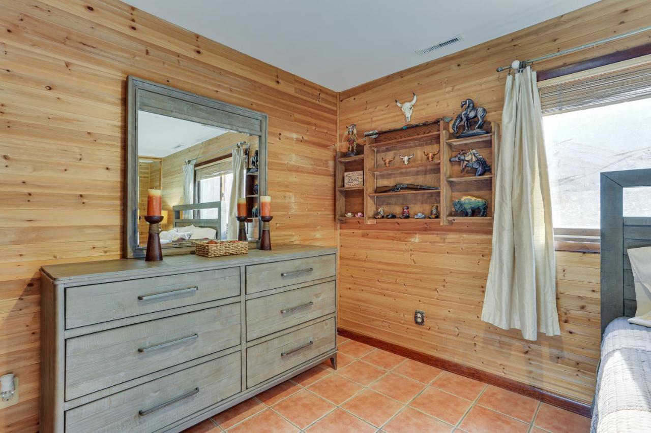 Vernon Township Condo With Balcony Near Ski Lifts! Luaran gambar