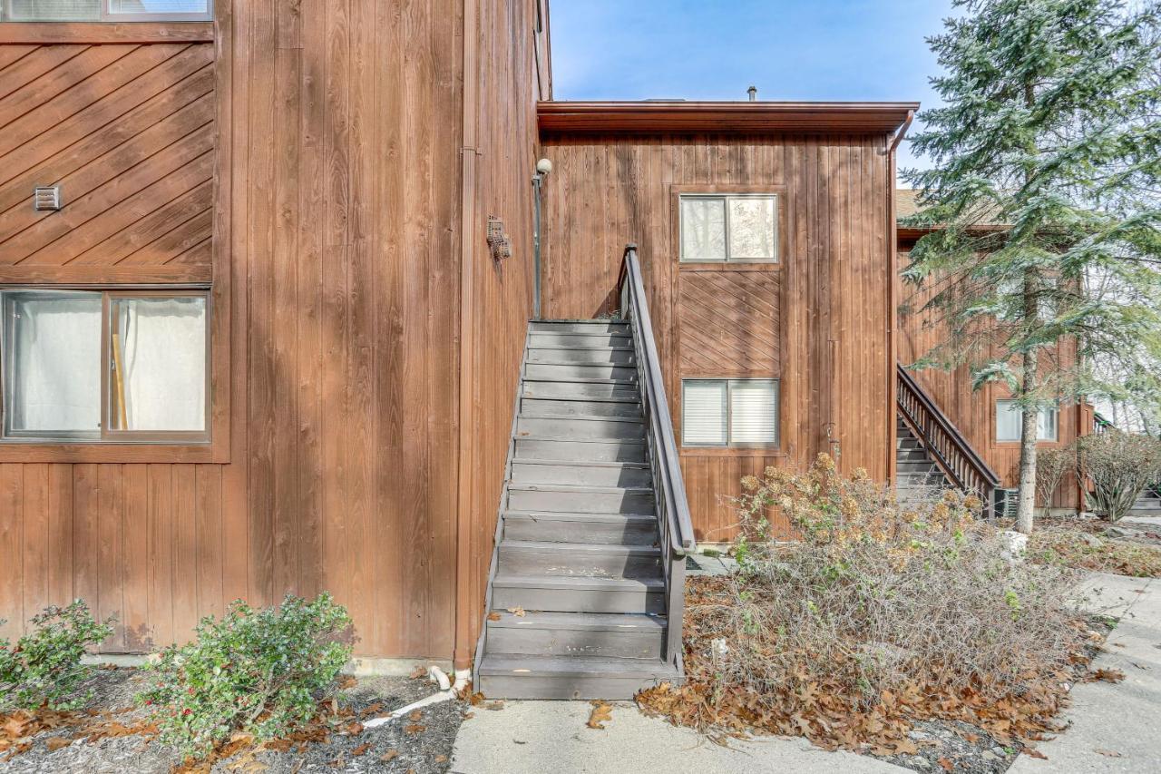 Vernon Township Condo With Balcony Near Ski Lifts! Luaran gambar