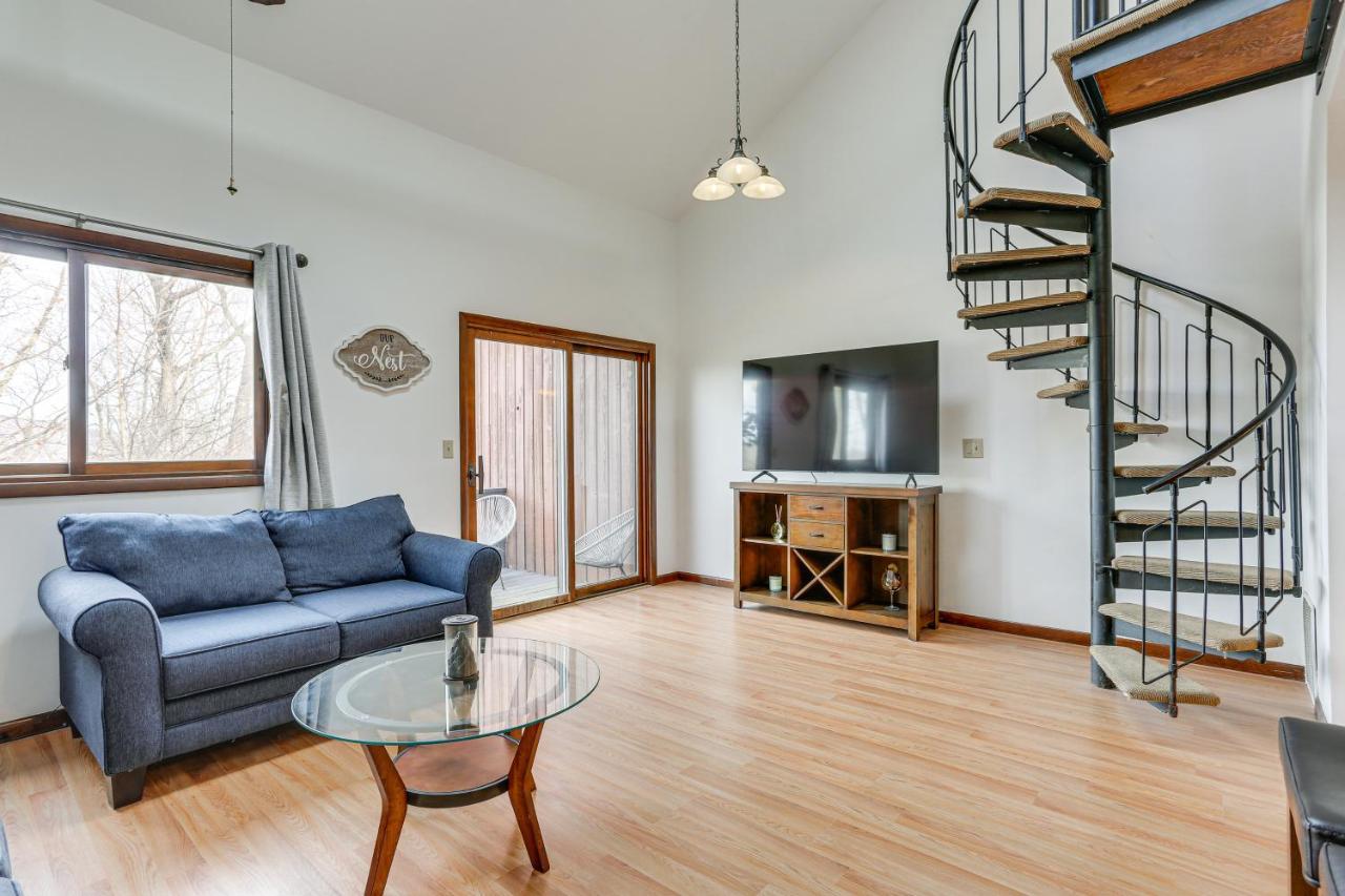 Vernon Township Condo With Balcony Near Ski Lifts! Luaran gambar